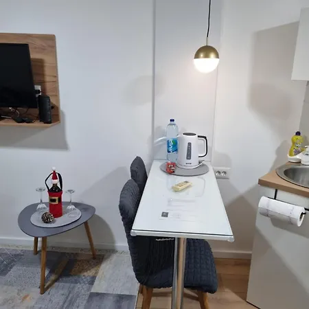 Deni Apartment