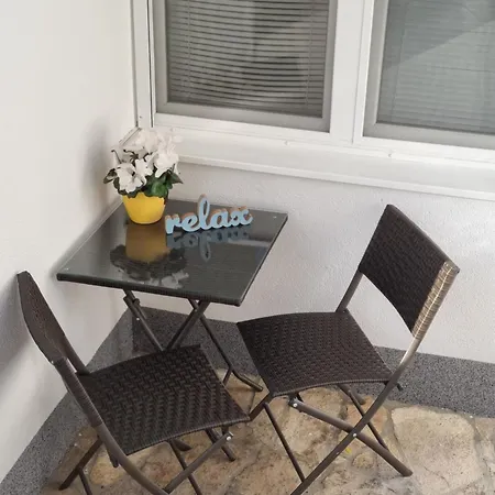 Apartment Deni *