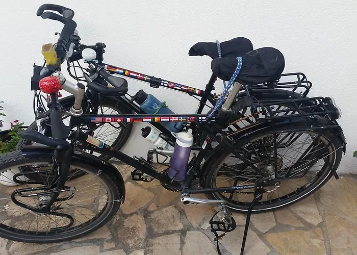 Deni דירה מוסטר